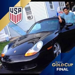 Meet your Posher, Luis jose